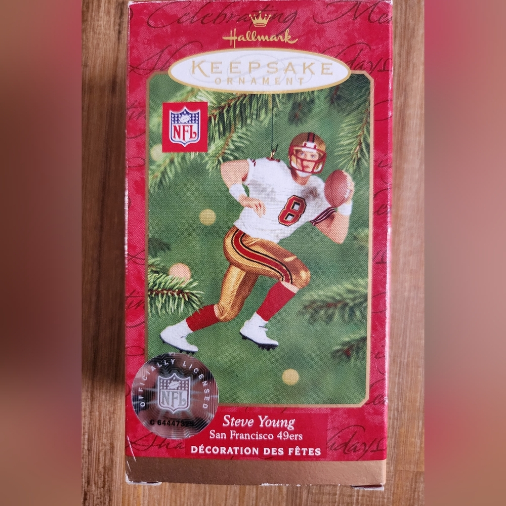 STEVE YOUNG SAN FRANCISCO 49ERS HALLMARK KEEPSAKE Christmas ORNAMENT 2001